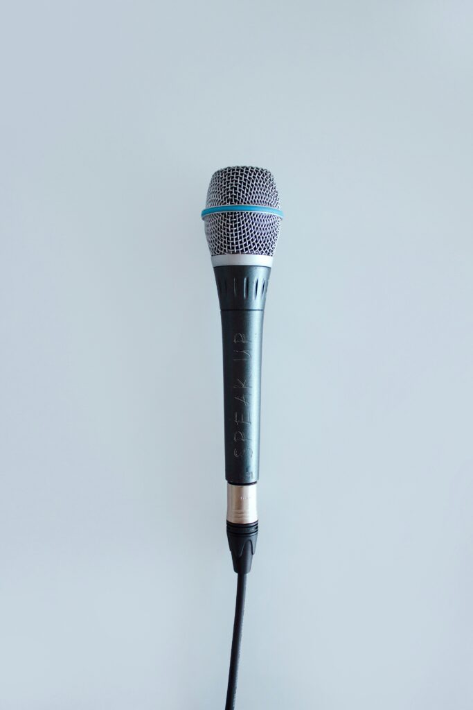 guest speakers for schools generally need a microphone